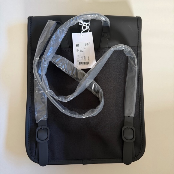 rains micro backpack polyurethane, polyester sand It includes various compartments such as a padded laptop compartment Backpack Micro | Pearl